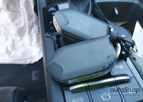 2025 Kia K5 Gt-Line z USA, uszkodzony, nr VIN KNAG64J73S5297851